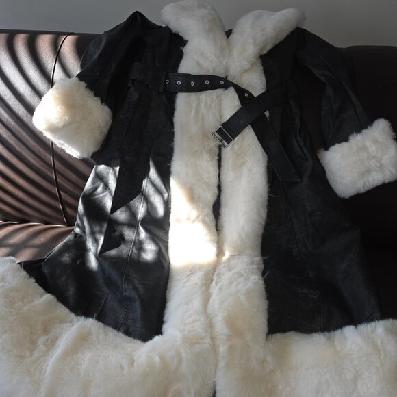 AKIRA VIVIAN FUR TRIM TRENCH IN GREY Size SS - Picture 2 of 3